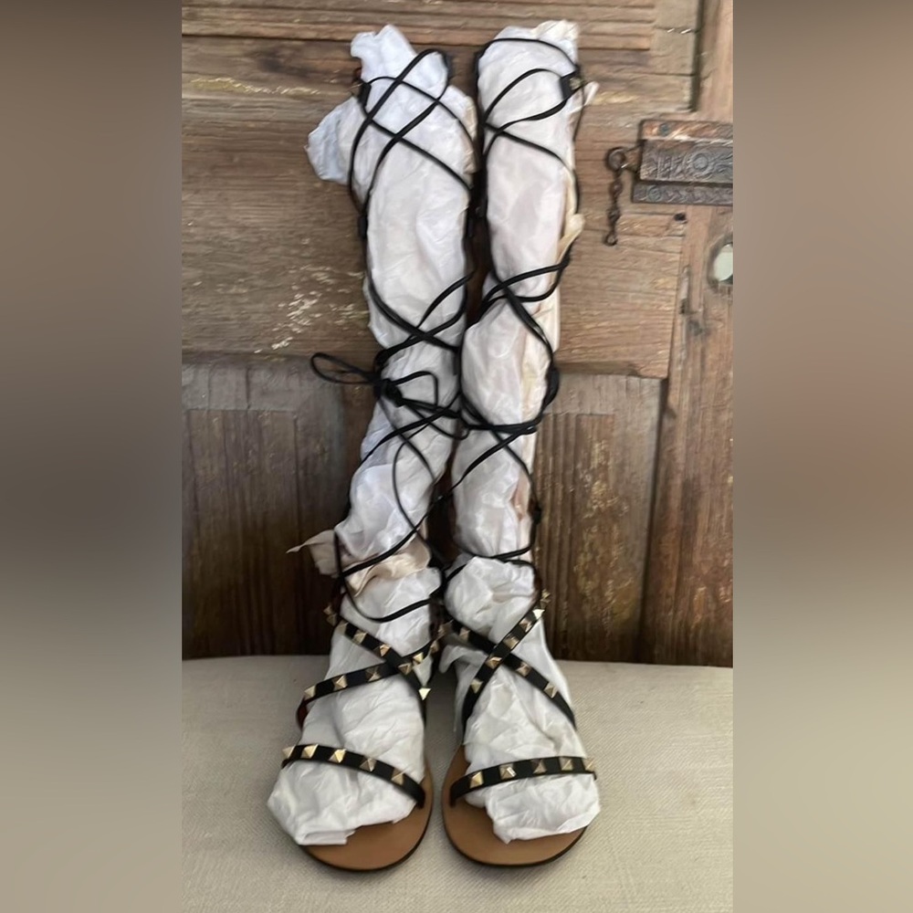 Valentino Rockstud Flat Gladiator Sandal Black Knee high Tall lace up  SZ 39 - Picture 4 of 7